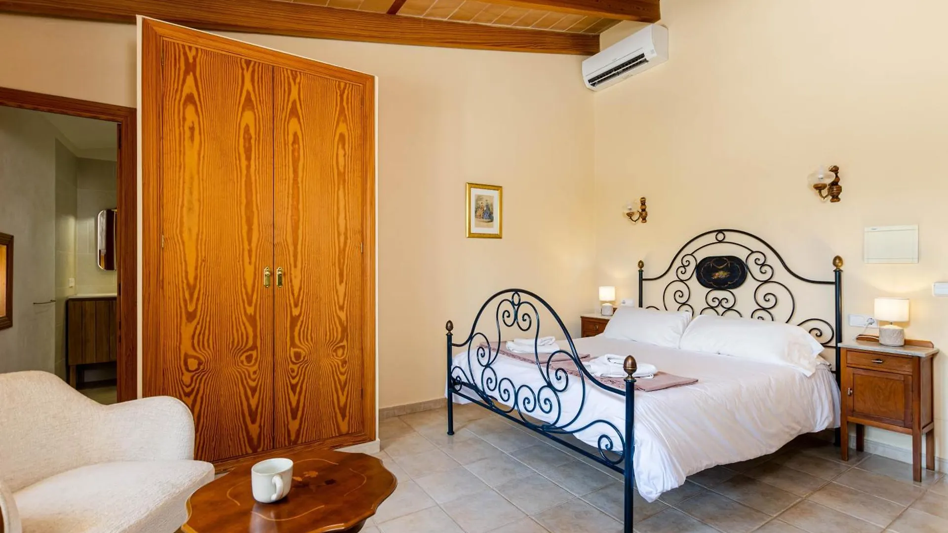 Farm stay Finca Es Rafal, Agroturisme Montuiri  Spain