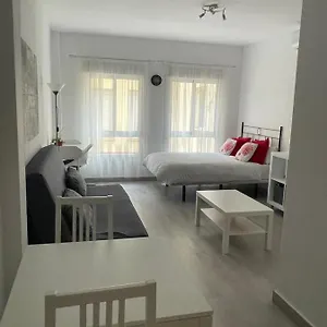 Estudio Completo En Centro De , Málaga Spagna